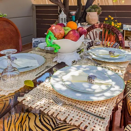 Σπίτι διακοπών Galatas -two Floor With Private Garden *