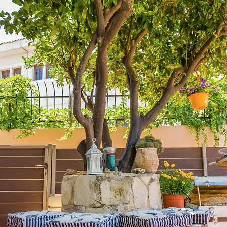 Galatas -two Floor With Private Garden Holiday home