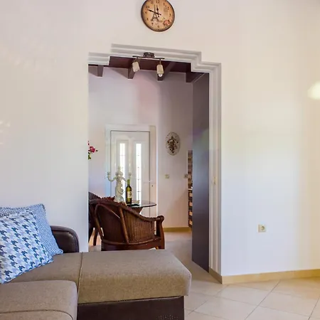 Holiday home Galatas -two Floor With Private Garden Chania (Crete)